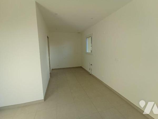 ---Terrassement extérieur sera réalisé par un professionnel en Janvier 2026---
Centre-ville de...