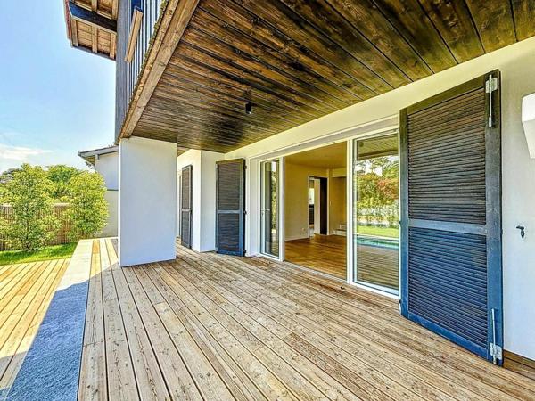 Maison à vendre    7 pièces •  Anglet