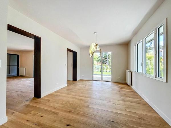 Maison à vendre    7 pièces •  Anglet