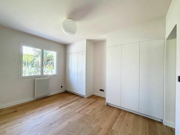 Maison à vendre    7 pièces •  Anglet