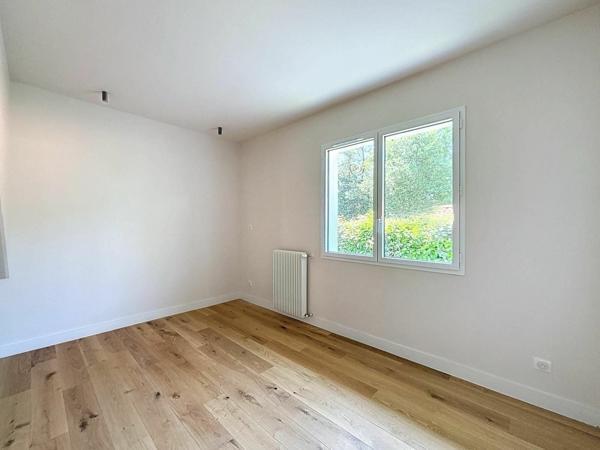 Maison à vendre    7 pièces •  Anglet