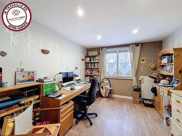 Maison à vendre 10 pièces de 225 m²