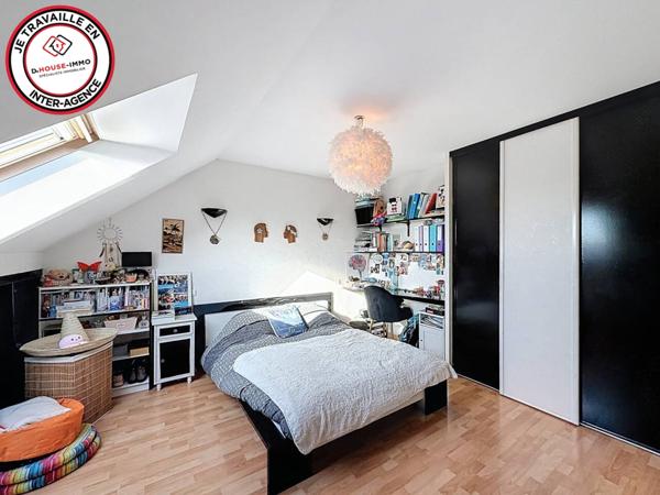 Maison à vendre 10 pièces de 225 m²