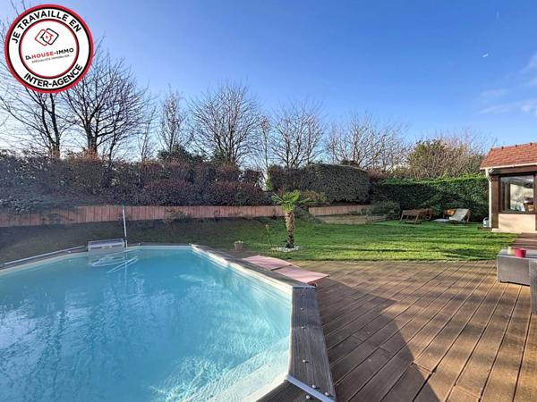 Maison à vendre 10 pièces de 225 m²