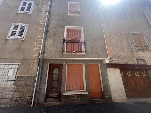 Maison à vendre 40 000 € Saint-Constant 3 p 62 m² DPE