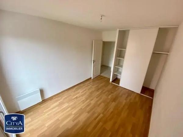 Appartement à louer 2 pièces 53.86m² Saint-Avertin (37550)
