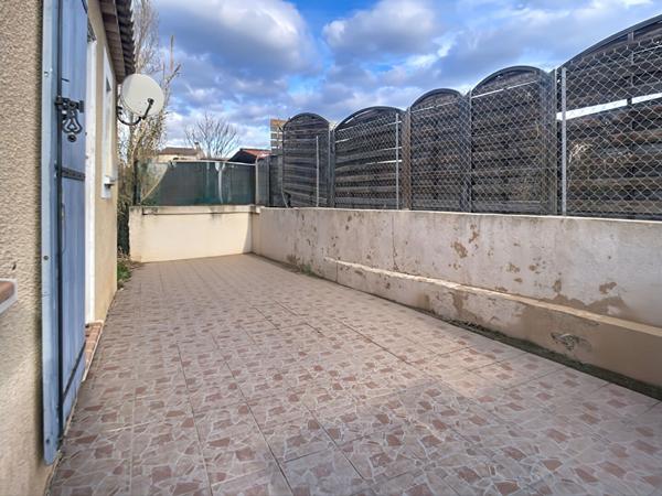 Maison de plain-pied avec garage