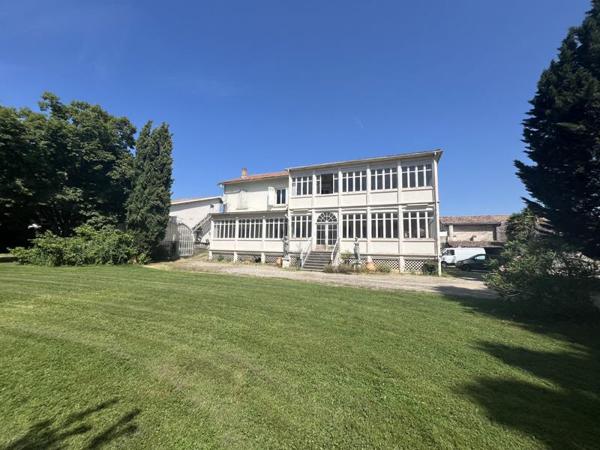 Maison à vendre |  Laroque-d'Olmes |  11 pièces | 447 m²