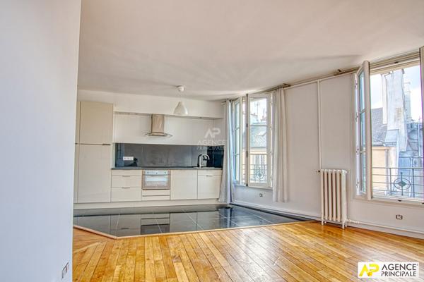 Versailles Saint-Louis château - Appartement 2 pièces 55.42 M² CARREZ €448 000 ** - Référence 27576
