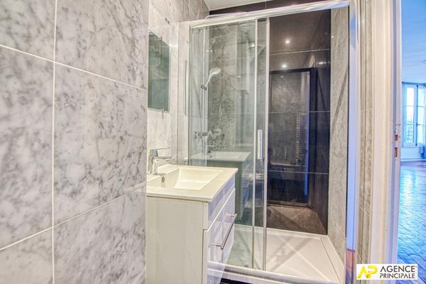 Versailles Saint-Louis château - Appartement 2 pièces 55.42 M² CARREZ €448 000 ** - Référence 27576
