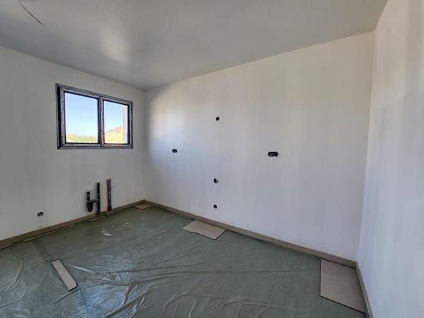 EXCLUSIVITE A MORIERES VEDENE - GRAND AVIGNON - MAISON A VENDRE DE 94 M² DE SURFACE HABITABLE AVEC TERRAIN DE 95 M²