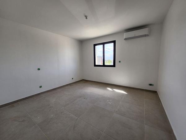 EXCLUSIVITE A MORIERES VEDENE - GRAND AVIGNON - MAISON A VENDRE DE 94 M² DE SURFACE HABITABLE AVEC TERRAIN DE 95 M²