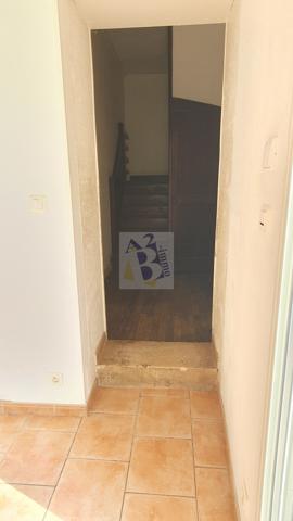 Vente maison de ville Soyaux (16800), 94.00m² avec 4 pièce(s) dont 3 chambre(s) sur 200.00m² de terrain. Agence Allard Brimeaud
