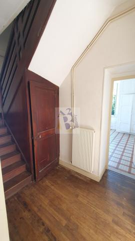 Vente maison de ville Soyaux (16800), 94.00m² avec 4 pièce(s) dont 3 chambre(s) sur 200.00m² de terrain. Agence Allard Brimeaud