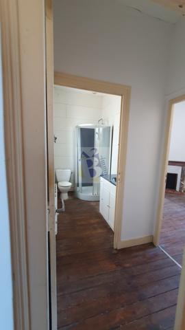 Vente maison de ville Soyaux (16800), 94.00m² avec 4 pièce(s) dont 3 chambre(s) sur 200.00m² de terrain. Agence Allard Brimeaud