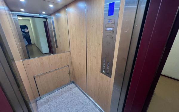 Appartement à vendre    4 pièces • 77,69 m2 Le Bourget