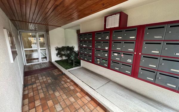 Appartement à vendre    4 pièces • 77,69 m2 Le Bourget