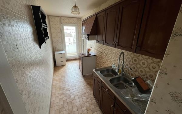 Appartement à vendre    4 pièces • 77,69 m2 Le Bourget