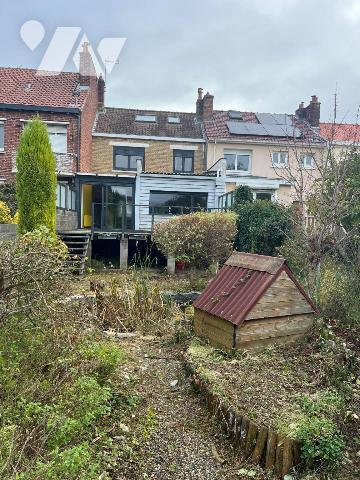 En exclusivité chez votre Notaire, maison de ville sur Coudekerque-Branche (59210) dans le quar...