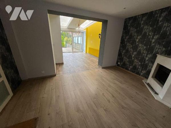 En exclusivité chez votre Notaire, maison de ville sur Coudekerque-Branche (59210) dans le quar...