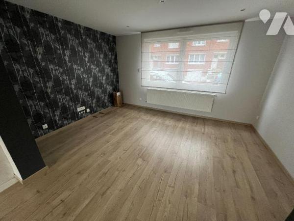 En exclusivité chez votre Notaire, maison de ville sur Coudekerque-Branche (59210) dans le quar...