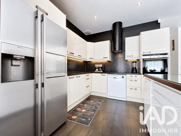 Maison à vendre 5 pièces 101,82 m² Osny
