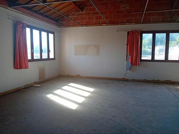 LOFT DE 96M² À RÉNOVER ? Montagne de Reims (secteur touristique)