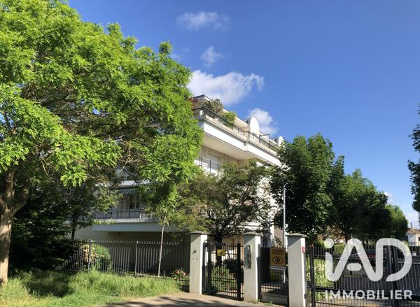 Appartement à vendre 3 pièces 69,61 m² Rueil-Malmaison