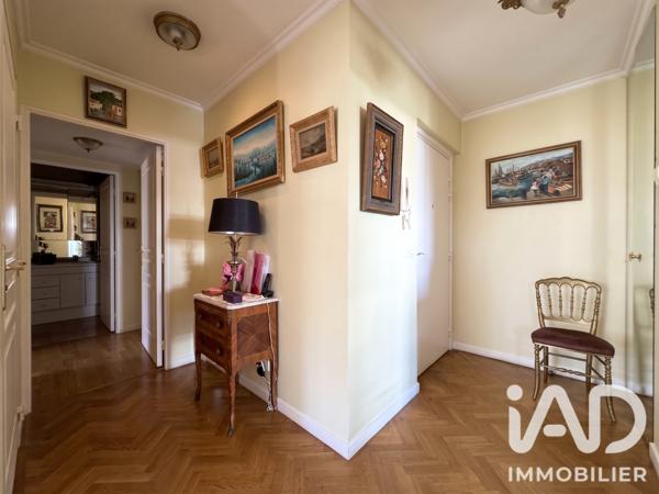 Appartement à vendre 3 pièces 69,61 m² Rueil-Malmaison