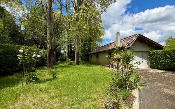 Maison à vendre    9 pièces •  Pessac