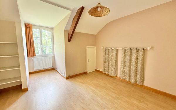 Maison à vendre    9 pièces •  Pessac