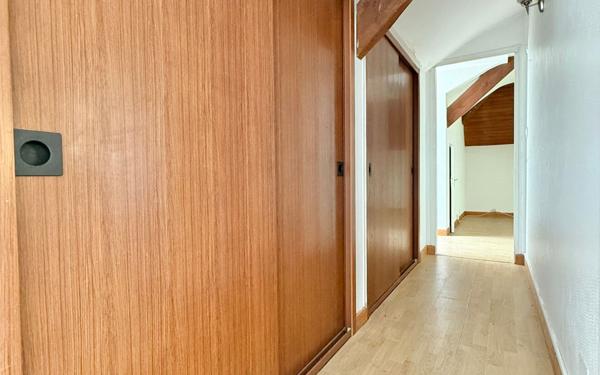 Maison à vendre    9 pièces •  Pessac