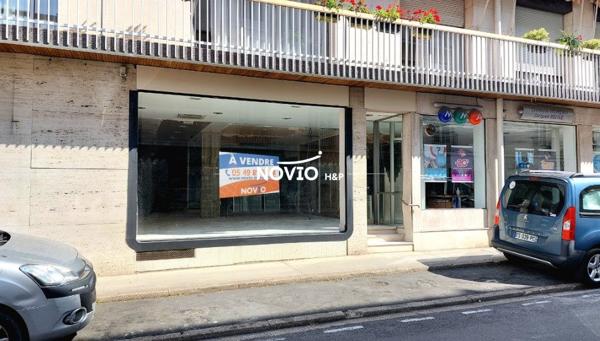 local commercial / bureaux 141 m²