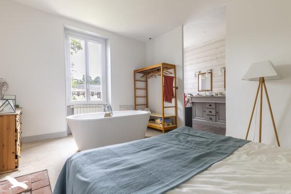Maison à vendre 244 950 € Argenton-sur-Creuse 8 p 242 m² DPE D
