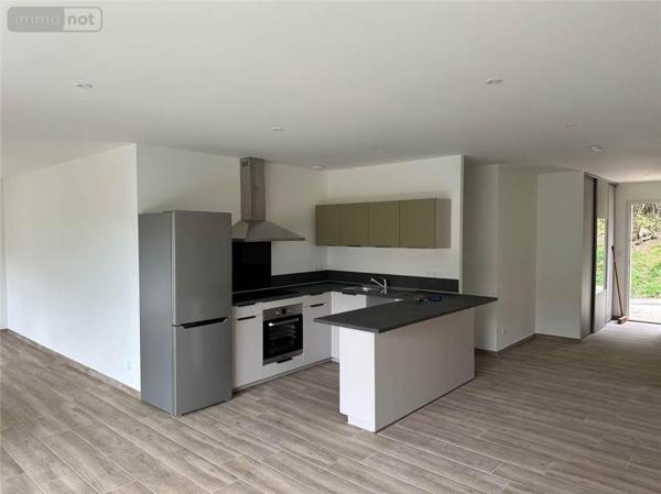 Maison à louer à Massignieu-de-Rives dans l'Ain (01300), ref : 01082-L86