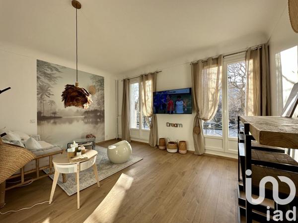 Appartement à vendre 2 pièces 53 m² Nîmes-Saint-Césaire