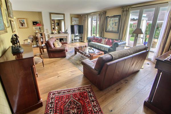 Maison Vernouillet 6 pièce(s) 147 m2 €559 000 ** - Référence 1065