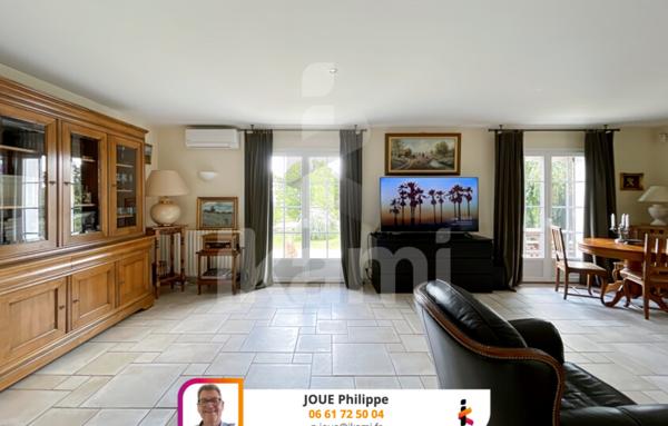 Maison 7 pièces de 237 m2 à Joigny (89300)
