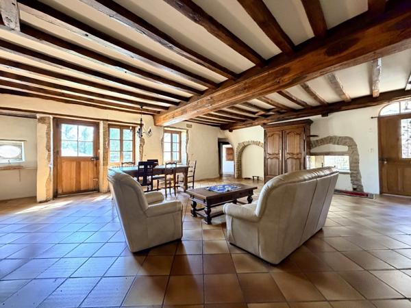 Maison
         7 pièces
        - 177 m² Bien prestige 499 000 € *