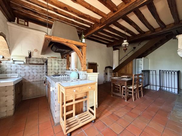 Maison
         7 pièces
        - 177 m² Bien prestige 499 000 € *