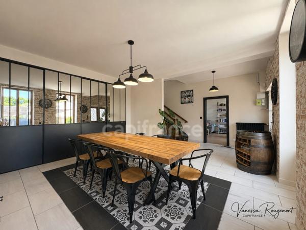 À vendre – Maison de village 4 chambres avec jardin, dépendances, grange et espace spa