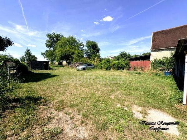 À vendre – Maison de village 4 chambres avec jardin, dépendances, grange et espace spa
