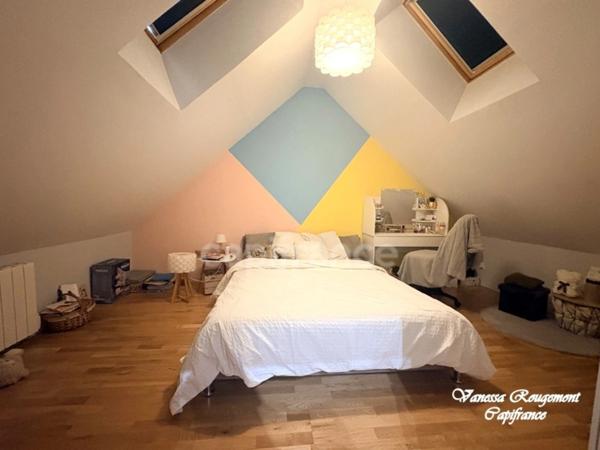 À vendre – Maison de village 4 chambres avec jardin, dépendances, grange et espace spa