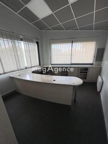 Local Commercial à Les Sables-d'Olonne, 85100 - 8 pièces 260m²