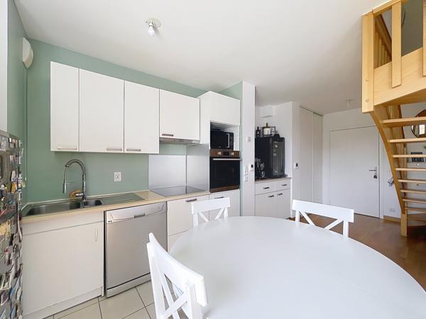 Appartement
         4 pièces
        - 78 m² Exclusivité 320 000 € *