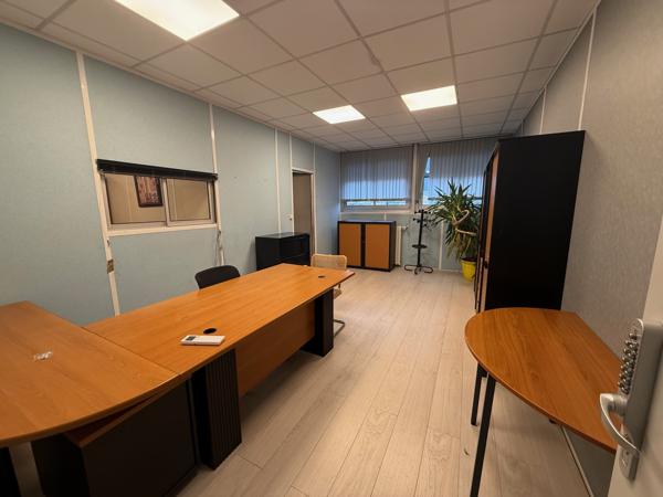 Villenoy (77124) local commercial meublée