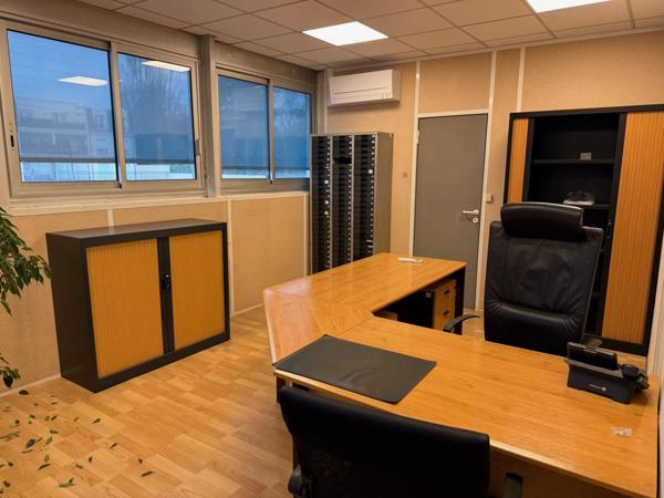 Villenoy (77124) local commercial meublée