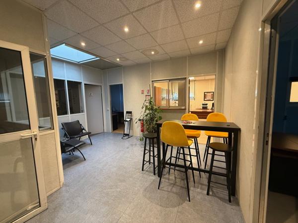 Villenoy (77124) local commercial meublée