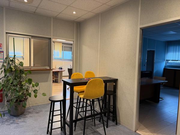 Villenoy (77124) local commercial meublée