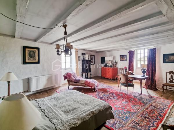 Maison en pierre de 560 m²